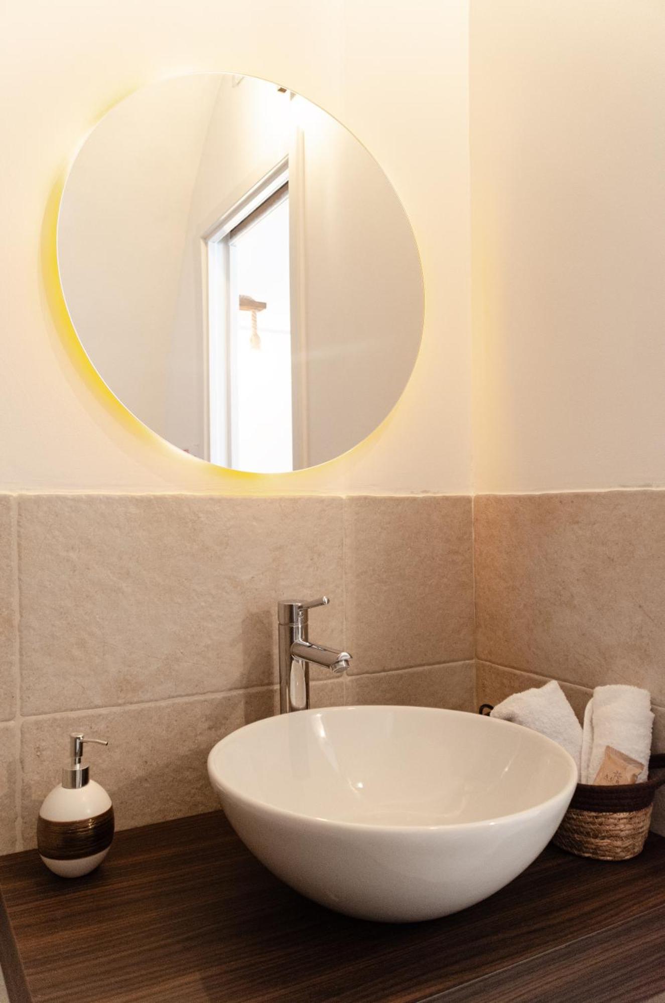 Aca Suite Luxury With Jacuzzi Adelfia Extérieur photo